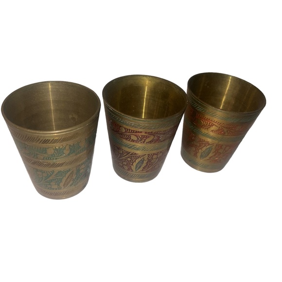 3 Vintage Brass Etched Hand Painted Shot Glass Made in India Circa WWII VTG GUC - Picture 5 of 14